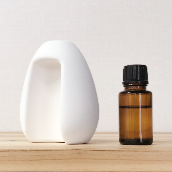 アロマストーンディフューザー　卵型